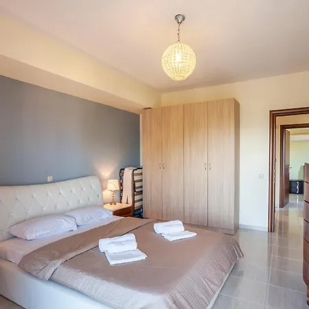 Villa Perfect View Deny With 6 Bedrooms And Heated Pool Hanioti