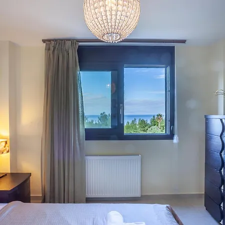 Perfect View Deny With 6 Bedrooms And Heated Pool Villa *