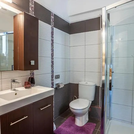 Perfect View Deny With 6 Bedrooms And Heated Pool Villa *