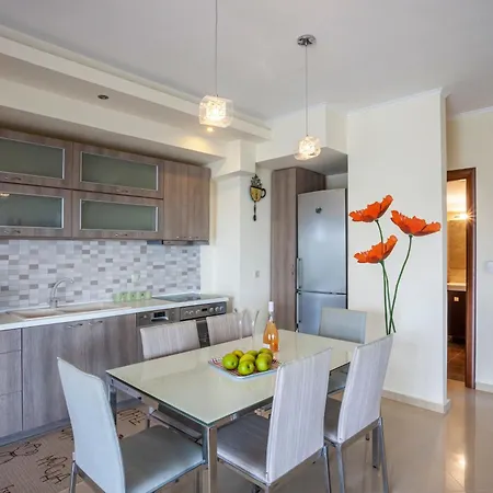 Perfect View Deny With 6 Bedrooms And Heated Pool * Hanioti