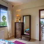 Perfect View Deny With 6 Bedrooms And Heated Pool * Chaniotis