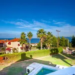 Perfect View Deny With 6 Bedrooms And Heated Pool