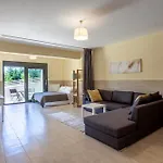 Perfect View Deny With 6 Bedrooms And Heated Pool Villa *