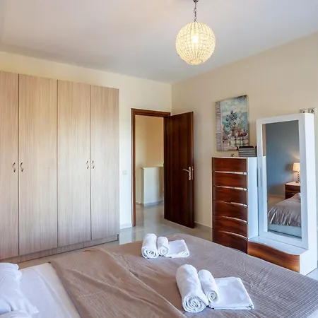 Perfect View Deny With 6 Bedrooms And Heated Pool