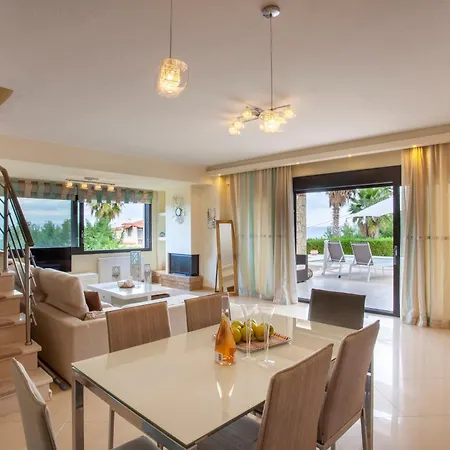 Βίλα Perfect View Deny With 6 Bedrooms And Heated Pool *