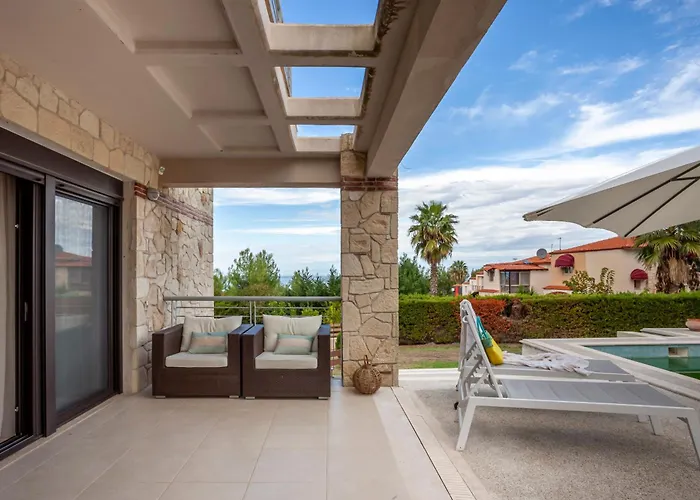Perfect View Deny With 6 Bedrooms And Heated Pool Chaniotis