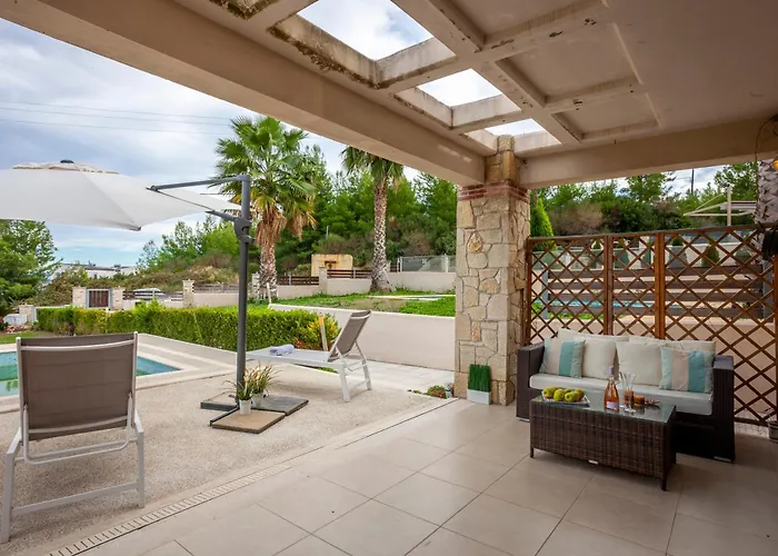 Perfect View Deny With 6 Bedrooms And Heated Pool Chaniotis