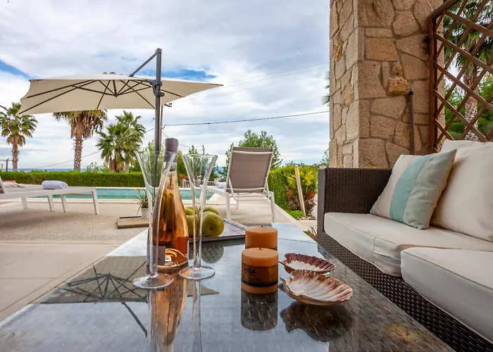Perfect View Deny With 6 Bedrooms And Heated Pool Villa Chaniotis