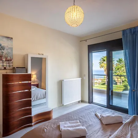 Perfect View Deny With 6 Bedrooms And Heated Pool Hanioti