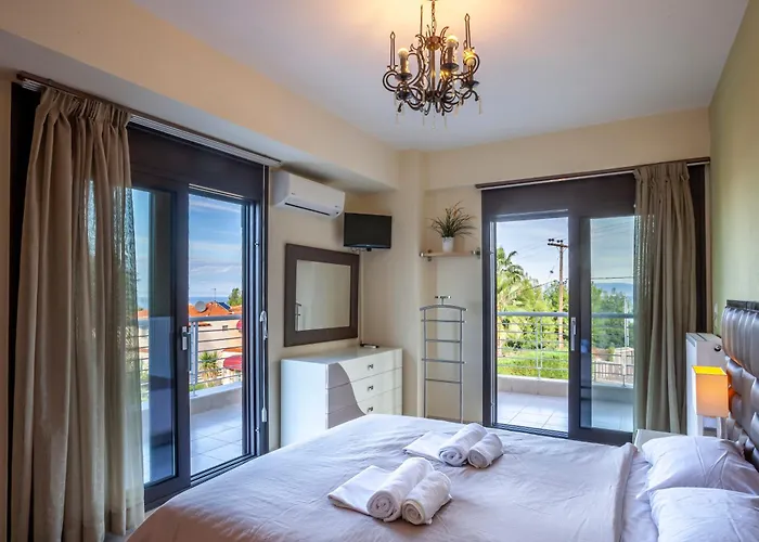 Perfect View Deny With 6 Bedrooms And Heated Pool فيلة هانيوتي