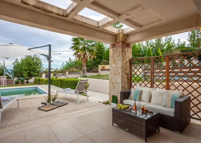 Perfect View Deny With 6 Bedrooms And Heated Pool فيلة *
