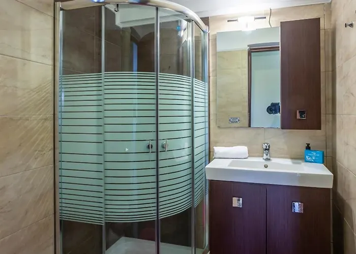 Perfect View Deny With 6 Bedrooms And Heated Pool فيلة