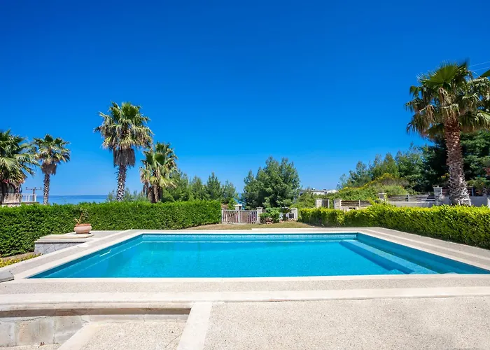 Perfect View Deny With 6 Bedrooms And Heated Pool * هانيوتي