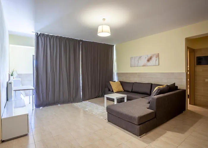 فيلة Perfect View Deny With 6 Bedrooms And Heated Pool هانيوتي